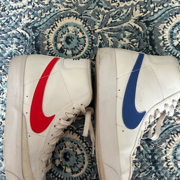 Nike 6Y - Picture 2 of 5